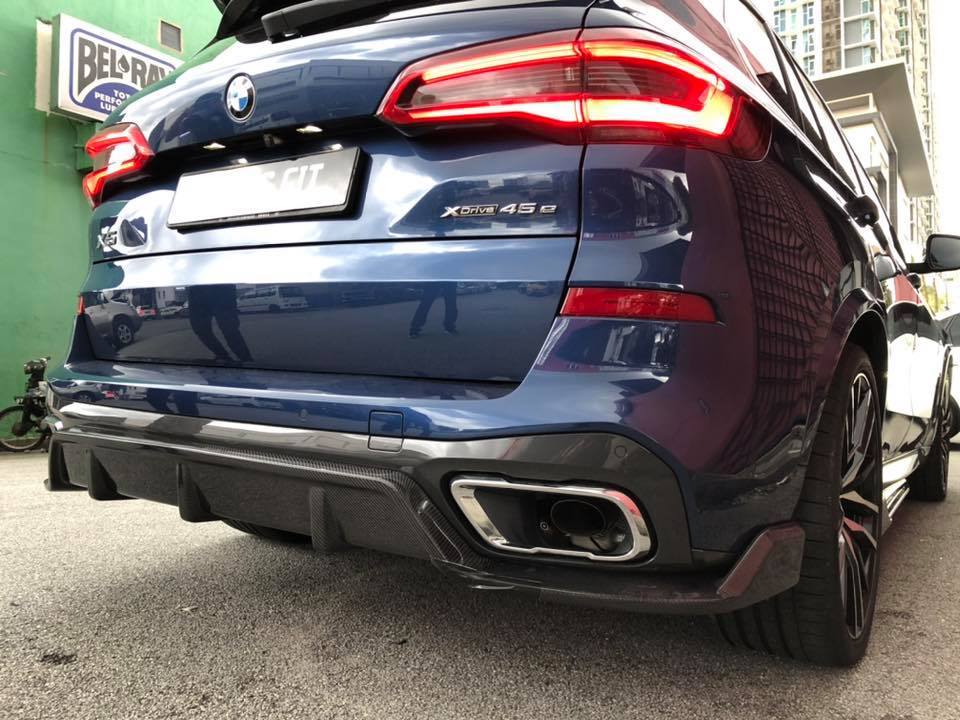 X5 G05 M PERFORMANCE CARBON SKIRTING